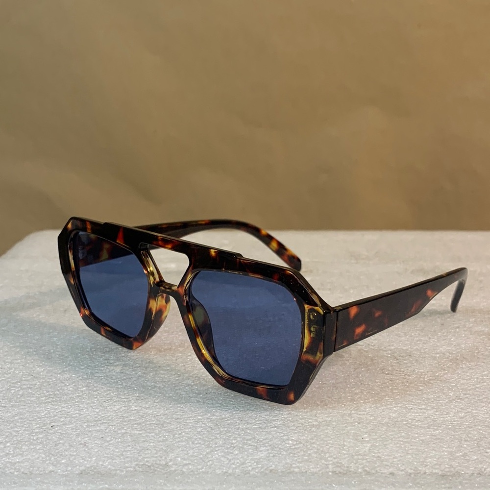 Tortoise Shell Sunglasses with Blue Lenses - Picture 2 of 6
